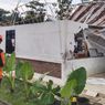 3 Ruang Kelas dan Dapur Ponpes di Cilacap Ambruk Diterjang Angin Kencang