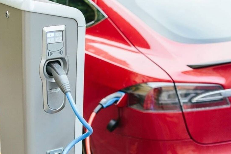 Pengisian daya kendaraan listrik
