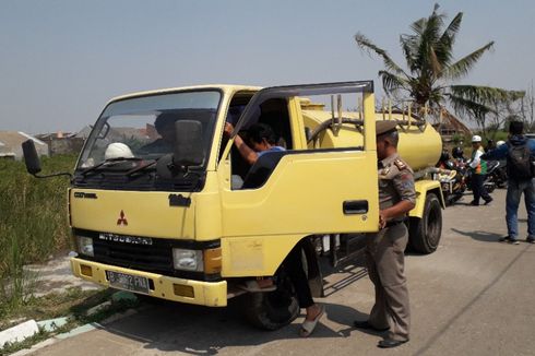 Kecamatan Cilincing 2 Kali Tangkap Tangan Truk Buang Limbah di KBT