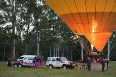 Begini Rasanya Melihat Matahari Terbit dari Balon Udara