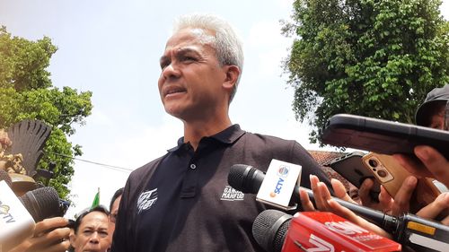 Amini Hasto, Ganjar Akui Banyak Intimidasi di Jawa Tengah
