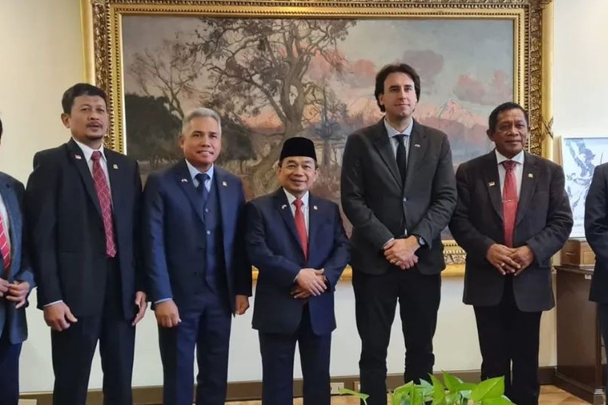 Grup Kerja Sama Bilateral (GKSB) Dewan Perwakilan Rakyat (DPR) Republik Indonesia (RI)-Parlemen Chile mengadakan pertemuan dengan Parlemen Chile di Valparaiso, Chile, Rabu (16/11/2022).