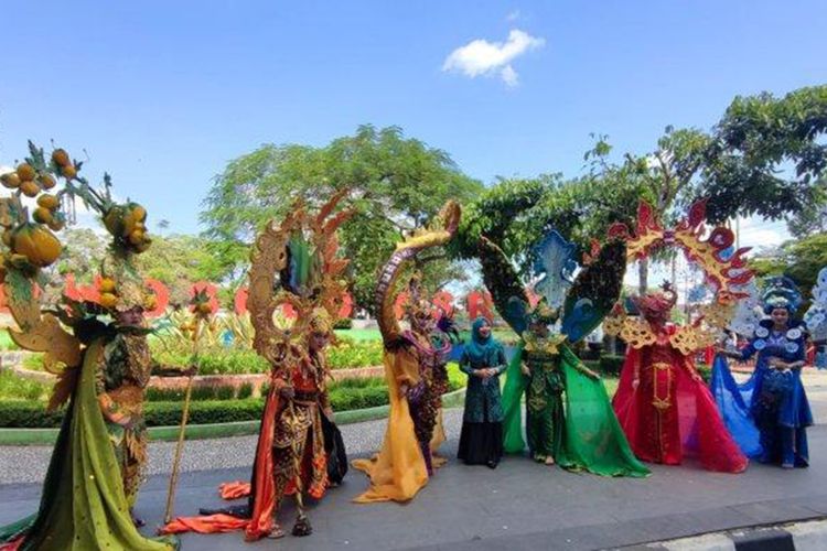 Ilustrasi Wonosobo Night Fashion Carnival