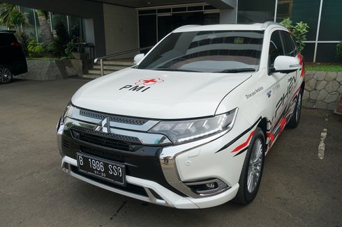 Outlander PHEV Temani PMI Tangani Bencana