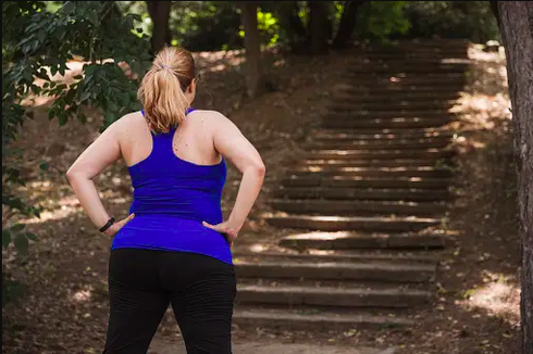 Jalan Kaki 4.000 Langkah Kurangi Risiko Penyakit Ginjal pada Obesitas