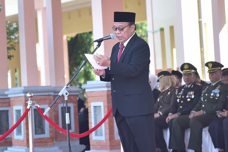 Bupati Lamongan, Fadeli, saat menjadi inspektur upacara Hari Kebangkitan Nasional (HKN), Senin (20/5/2019).