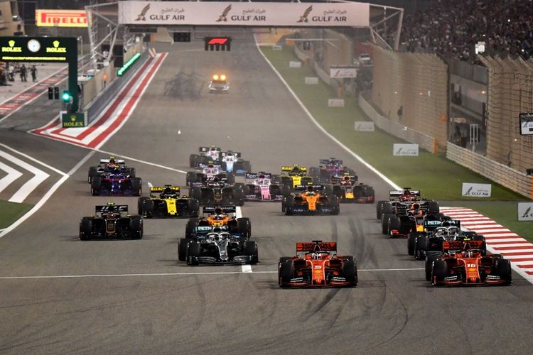 Formula 1 Bahrain 2020 akan berjalan tanpa penonton. (Photo by Andrej ISAKOVIC / AFP)