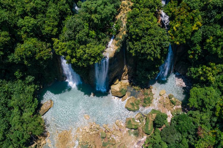 Curug Cikaso, Kabupaten Sukabumi. Salah satu tempat wisata di Sukabumi.