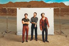 Lirik dan Chord Lagu Vacation Eyes - Jonas Brothers