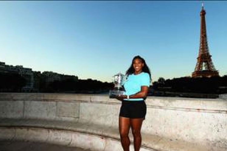 Serena Williams dan trofi Perancis Terbuka