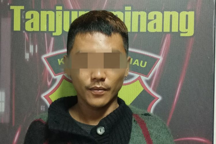 Al (25), salah satu anggota komplotan pencurian asal Batam di Pulau Bintan, yang ditangkap Polresta Tanjungpinang, Kamis (12/5/2022).