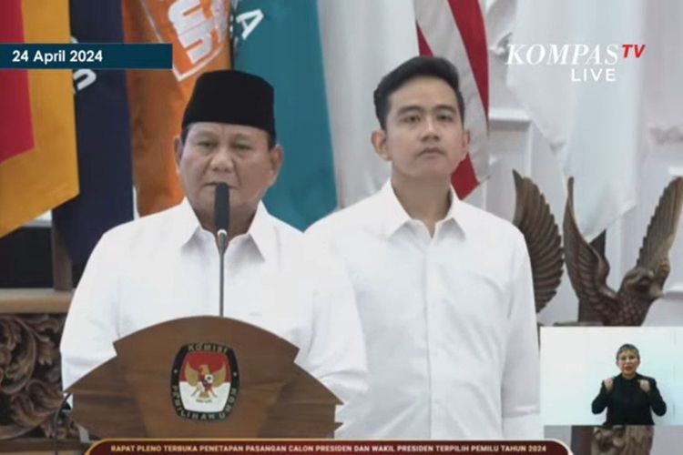 Prabowo Subianto menyampaikan pidato pertamanya sebagai presiden terpilih di Gedung KPU, Jakarta, Rabu (24/4/2024).