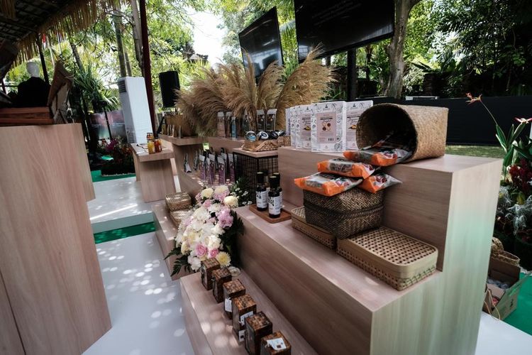 Produk UMKM yang ditampilkan pada Spouse Program KTT G20 pada Rabu (15/11/2022) di Sofitel Bali Nusa Dua Beach Resort
