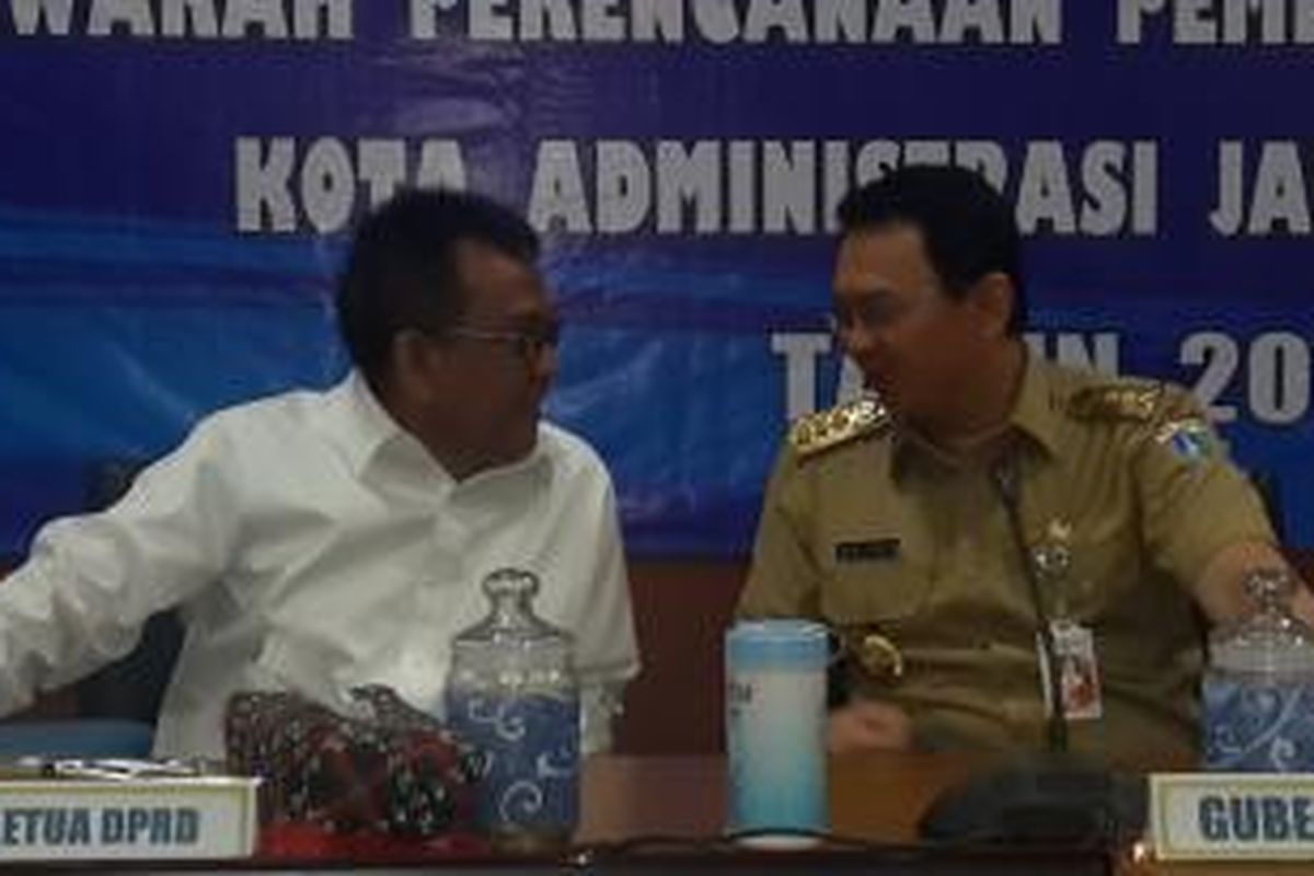 Gubernur DKI Jakarta Basuki Tjahaja Purnama bertemu dengan Wakil Ketua DPRD DKI Jakarta M Taufik saat Musyawarah Perencanaan Pembangunan (Musrembang) Jakarta Utara, di Gedung Walikota Jakarta Utara, Selasa (1/4/2015).