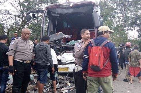 Kecelakaan 2 Bus di Tasikmalaya, 1 Penumpang Tewas