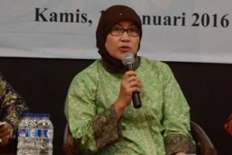 Wakil Rektor Bidang Penelitian, Pengabdian Kepada Masyarakat dan Kerjasama Universitas Nasional, Prof Ernawati Sinaga, usai seminar bioteknologi bertema 