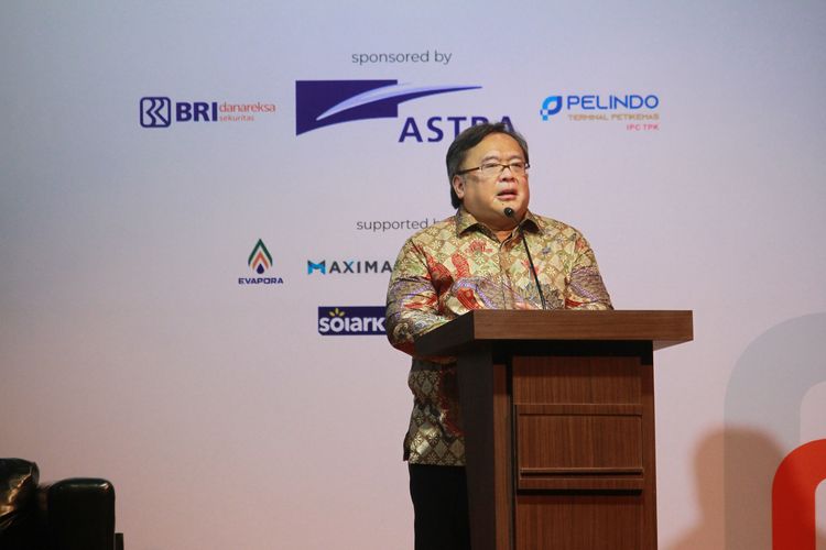 Ketua Yayasan Indonesia Forum, Bambang Brodjonegoro saat acara pengukuhan para pahlawan inovator pada Malam Inagurasi Innovation Heroes.