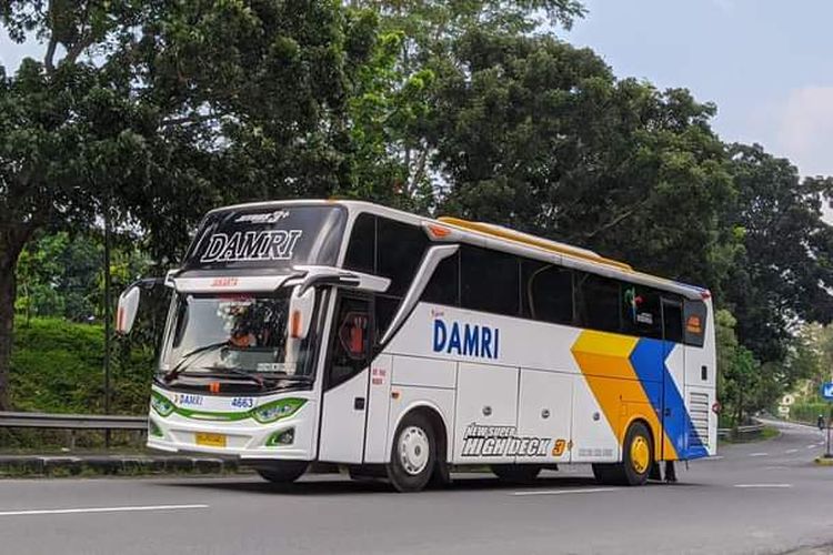 Bus AKAP Damri rute Jakarta - Yogyakarta