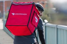 Perusahaan Pesan Antar Makanan DoorDash Beli Instacart Rp 308 Triliun