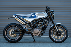 Ubahan Minimalis Husqvarna Vitpilen 401 Bergaya Street Tracker