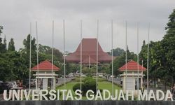 Di FEB UGM, 60 Persen Mahasiswanya Dapat Beasiswa UKT