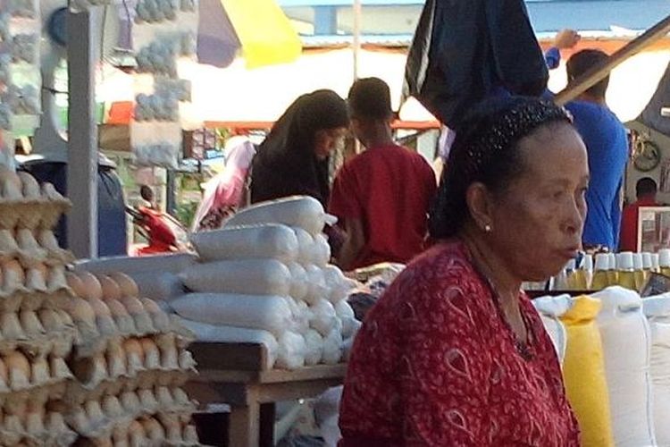 Ilustrasi pasar tradisional, menjual gula pasir dan telur. 