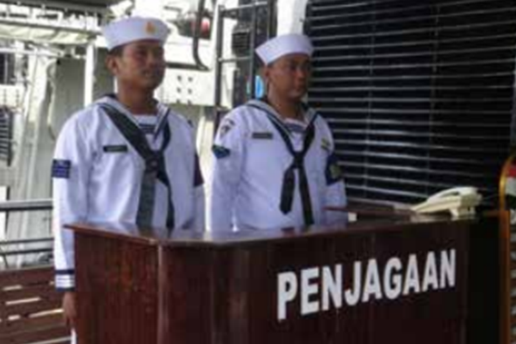 Jaga kapal di TNI AL.