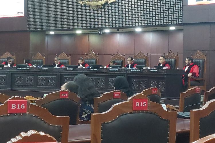 MK Bakal Tentukan Nasib Tarif PPN 14 Agustus, Celios Dorong Turun Jadi 8 Persen