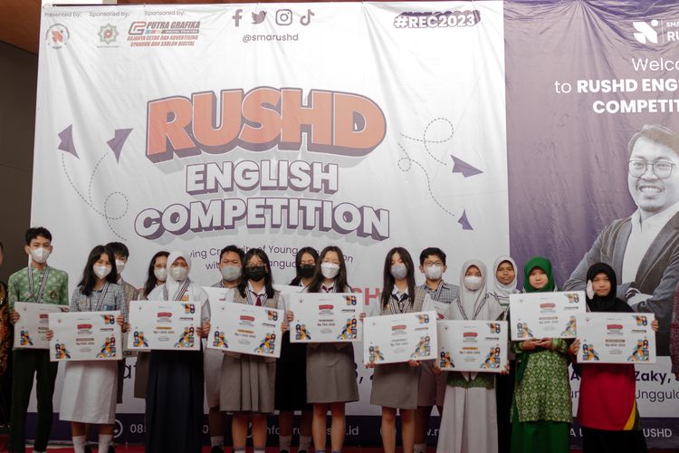 Kompetisi Bahasa Inggris RUSHD English Competition (REC) 2022 merupakan perwujudan kontribusi yayasan dalam upaya meningkatkan kualitas pendidikan, utamanya dalam kemampuan bahasa asing para siswa tingkat SMP/MTs.

