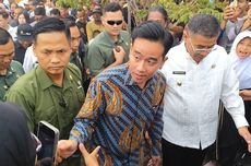 Truk Pecah Ban di Jl Letjen S Parman Arah Slipi, Lalin Macet