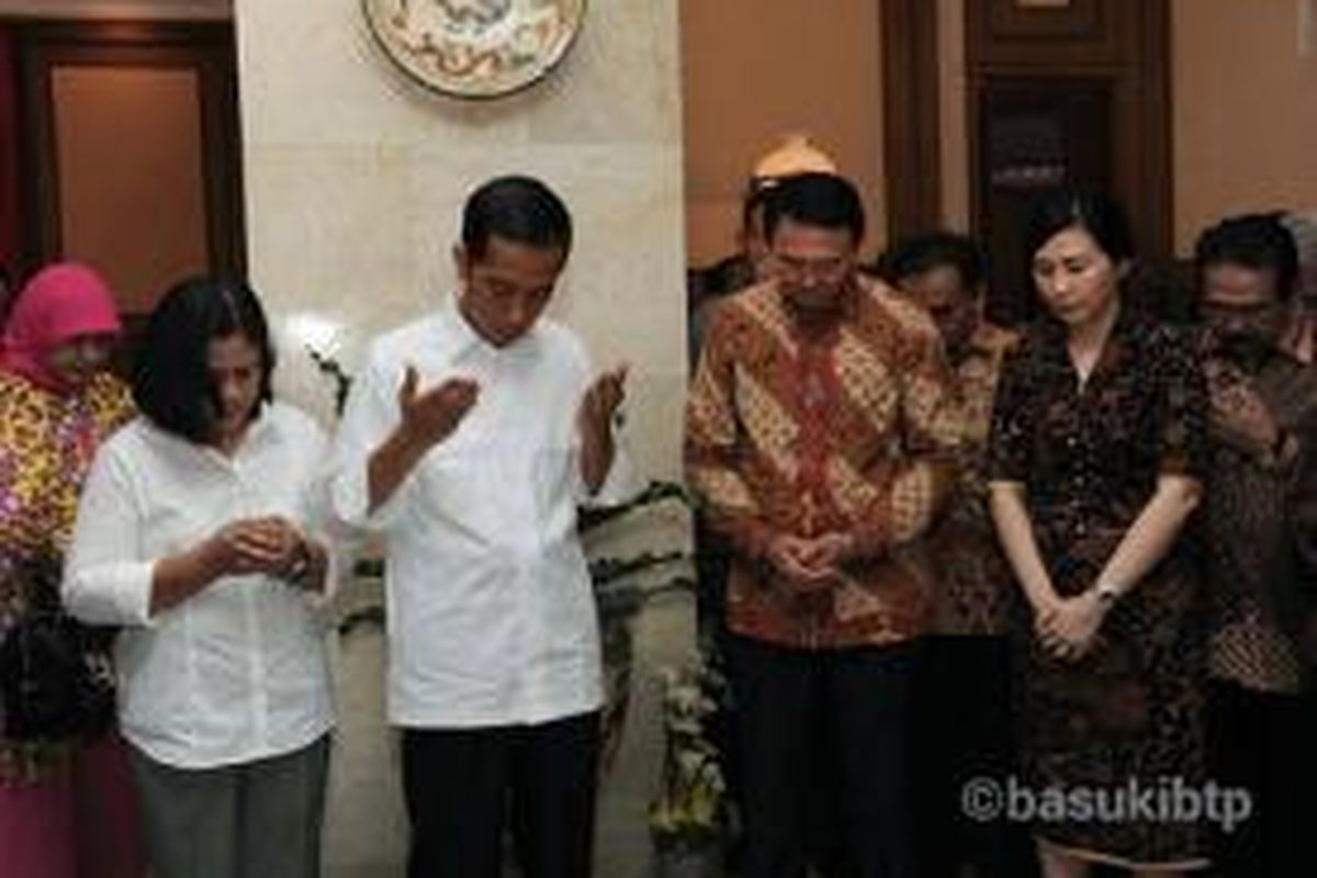 Plt Gubernur DKI Jakarta Basuki Tjahaja Purnama mengantar Presiden Jokowi ke Istana, Rabu (22/10/2014).