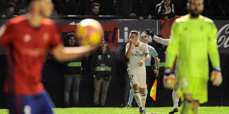 Lucas Vazquez merayakan gol ketiga Real Madrid saat bertandang ke markas Osasuna pada lanjutan La Liga, Sabtu (11/2/2017). 