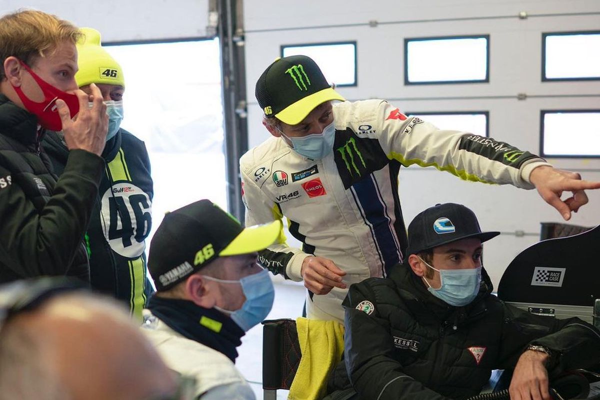 Valentino Rossi mulai latihan dengan Ferrari 488 GT3 untuk persiapan mengikuti Gulf 12 Hours