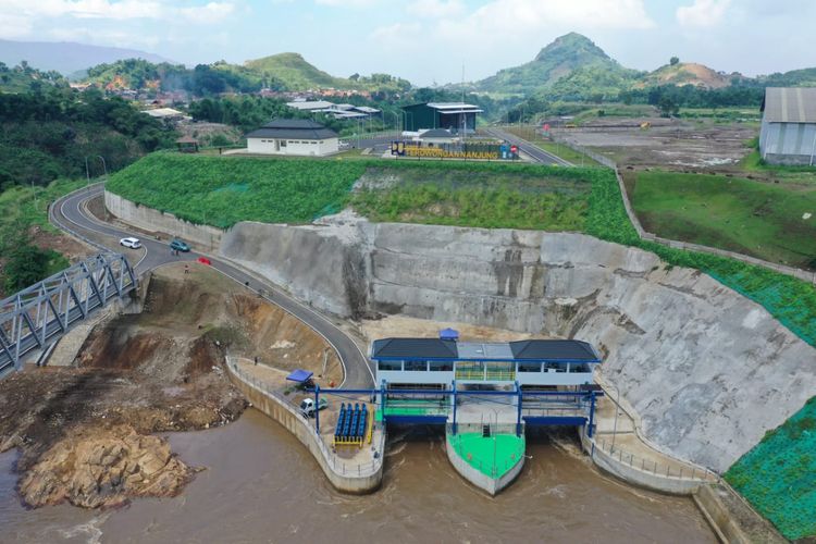 Terowongan Nanjung di Kabupaten Bandung, Jawa Barat, pengendali banjir hulu Sungai Citarum.