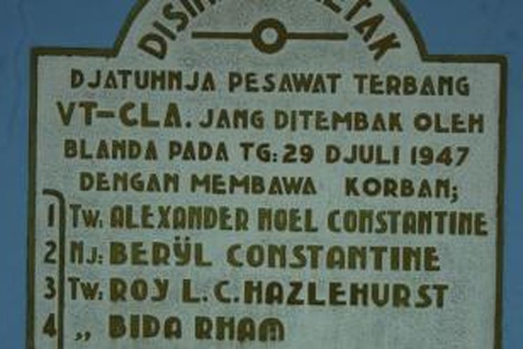 Sepetak makam di salah satu sudut kompleks Tempat Pemakaman Umum (TPU) Sasanalaya, Jalan Ireda 4, Yogyakarta, diduga merupakan lokasi penguburan pejuang asing, yaitu Alexander Noel Constantine dan Roy Hazlehurst.