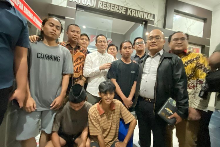 Rektor Unmul Jadi Penjamin, Penahanan 4 Mahasiswa Kasus Molotov Ditangguhkan