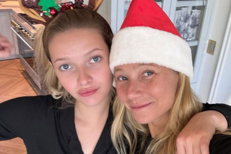 Apple Martin Debut Akting: Putri Gwyneth Paltrow Bintangi Film Meyers