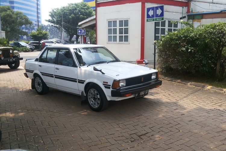 Salah satu Toyota Splinter yang tampak di acara Perhimpunan Penggemar Mobil Kuno Indonesia (PPMKI) DKI Jakarta di kawasan Pondok Indah, Jakarta Selatan, Minggu (4/3/2018).