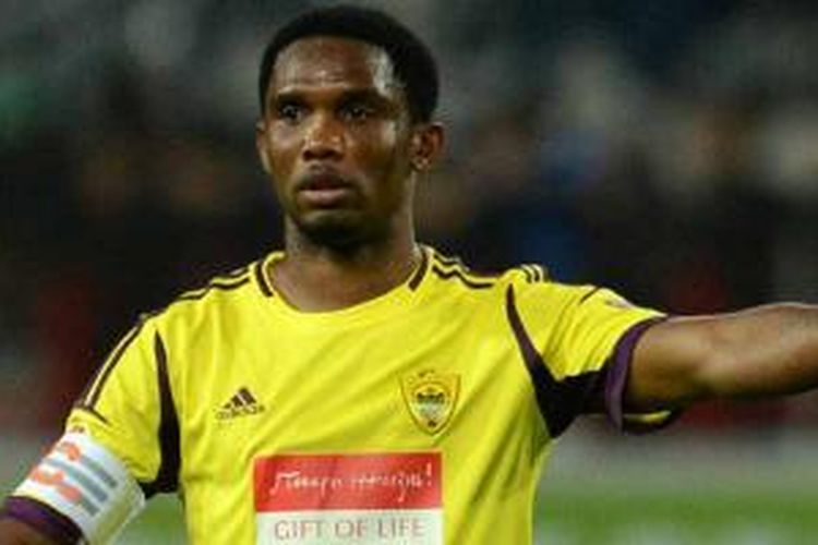 Striker Anzhi Makhachkala, Samuel Eto'o, yang bakal dijual karena klub ingin memotong anggaran secara besar-besaran.