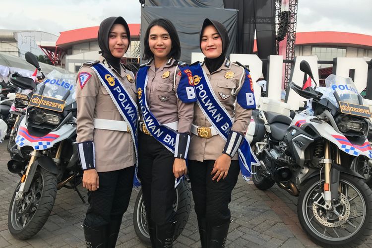 Polwan Cantik Ditlantas Polda Metro Jaya