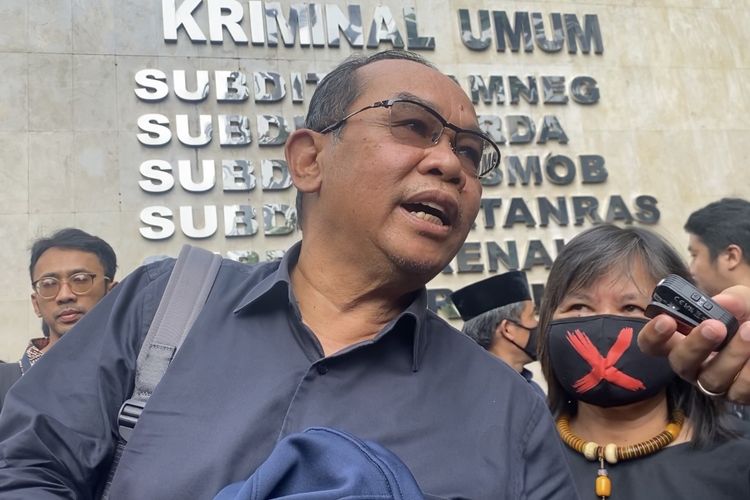 Saiful Mujani Diperiksa Tuduhan Makar, Bawa Bukti di Kepala