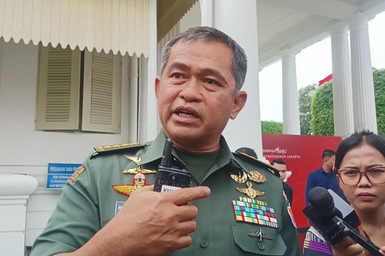 Kepala Staf Angkatan Darat (KSAD) Maruli Simanjuntak di Kompleks Istana Kepresidenan, Jakarta, Rabu (13/3/2024).