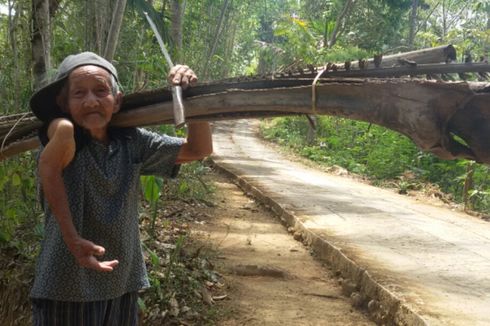 Tangannya Menggantung-gantung Patah Belasan Tahun, tapi Sonto Wiryo Tetap Semangat Bekerja