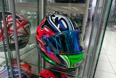 Intip "Harga Gelap" Helm Premium Bekas, Bisa Jadi Lahan Investasi