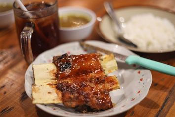 5 Tempat Makan Keluarga di Bandung, mulai Rp 15.000