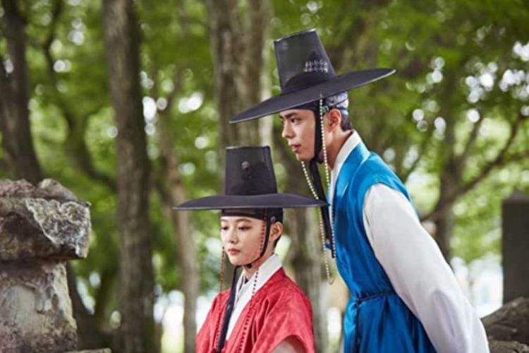 Park Bo Gum dan Kim Yoo Jung dalam drama Love in The Moonlight (2016)