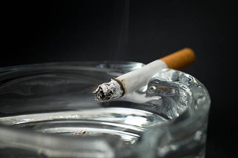 Tak Atur Pembatasan Iklan Rokok, Koalisi Masyarakat Minta Pengesahan RUU Kesehatan Ditunda