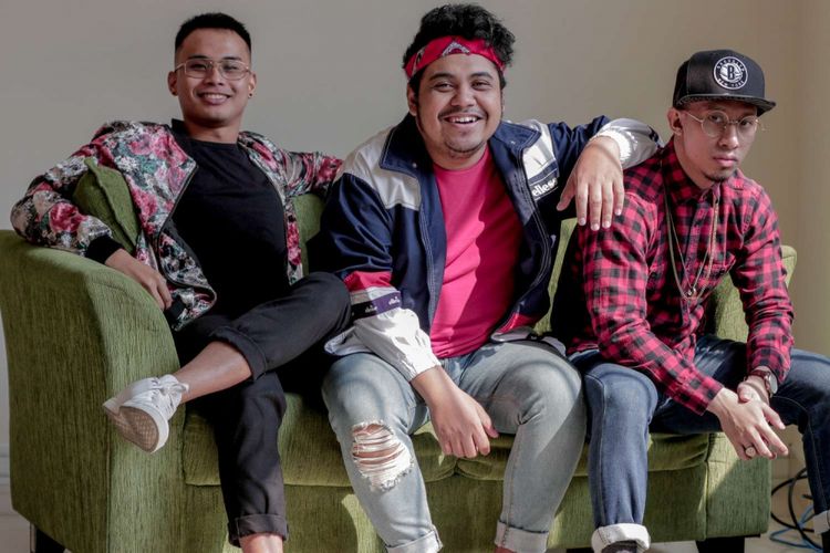 Lirik Lagu Serenada Dalam