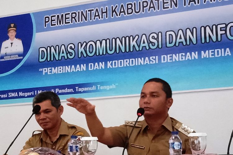  Bupati Tapanuli Tengah Bakhtiar Ahmad Sibarani