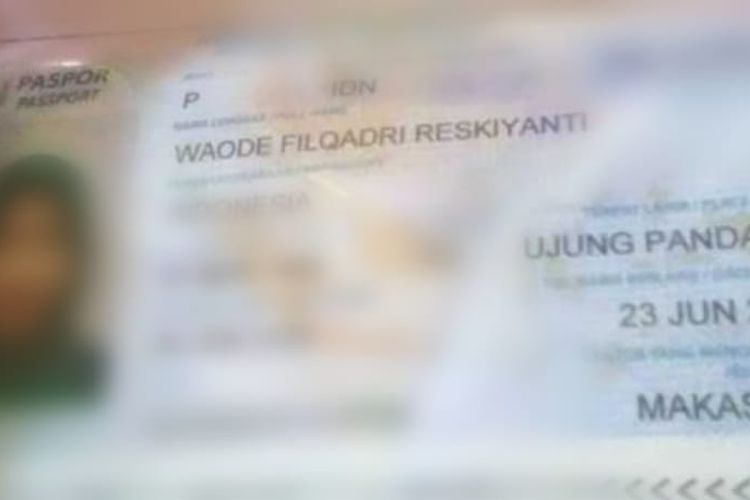 Paspor Waode Filqadri Reskiyanti (30) warga Jalan Kemauan, Kelurahan Maccini Parang, Kota Makassar, Sulawesi Selatan (Sulsel) yang dikabarkan disekap oleh agensinya di Riyadh, Arab Saudi.